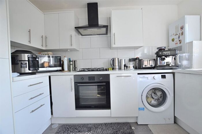 2 Bedroom Flat To Rent In High Street, Purley, CR8