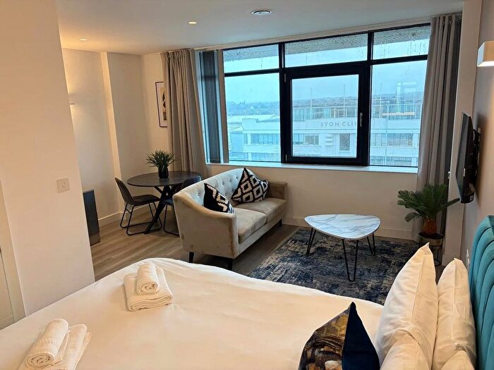 Studio To Rent In Very Near Gilette Corner Area, Brentford, TW8