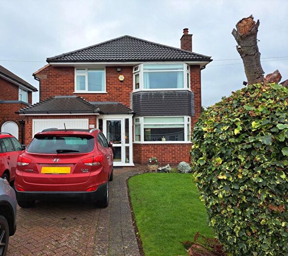 3 Bedroom Detached House For Sale In Ashfurlong Crescent, Sutton Coldfield, B76