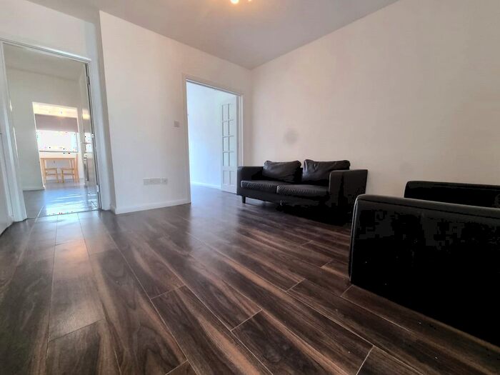 4 Bedroom Terraced House To Rent In St. Johns Road, Erith, DA8