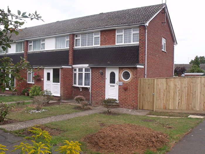 3 Bedroom End Of Terrace House To Rent In Fairwater Drive, Woodley, Reading, Berkshire, RG5