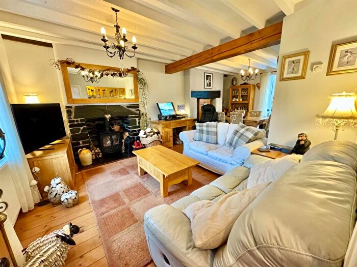 3 Bedroom House For Sale In Prince Llewelyn Terrace, Dolwyddean, LL25