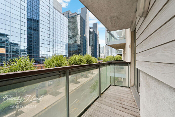 1 Bedroom Flat For Sale In City Tower, Limeharbour, London, E14