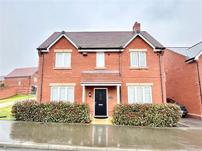 4 Bedroom House To Rent In Braxells Road, Botley, Southampton, SO32