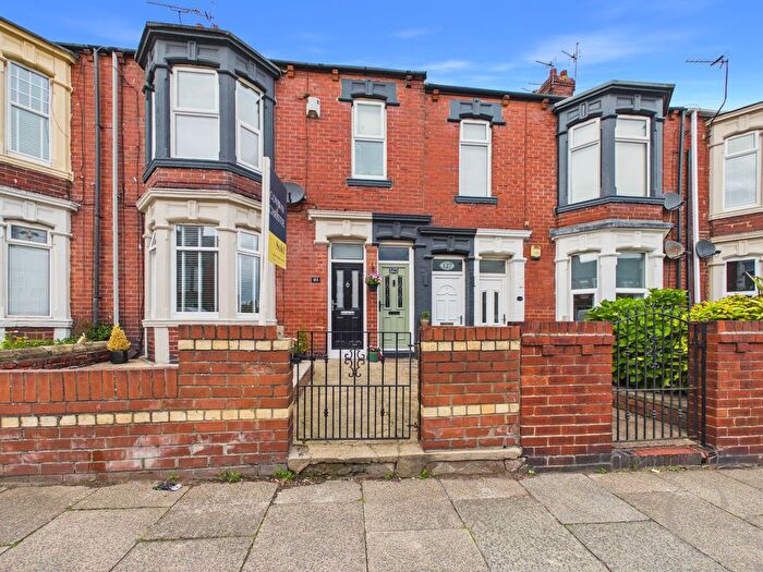2 Bedroom Flat For Sale In Mowbray Road, South Shields, NE33