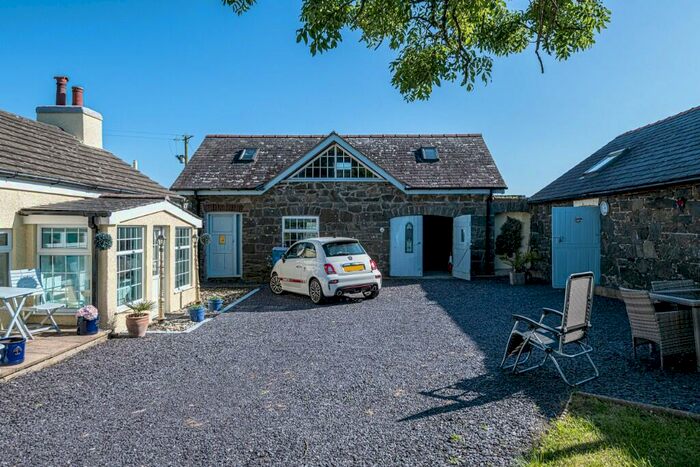 3 Bedroom Detached House For Sale In , LL65