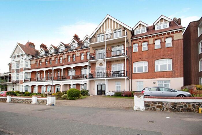 3 Bedroom Flat For Sale In The Grand, Frinton On Sea, CO13