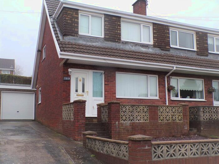 3 Bedroom Semi-Detached House To Rent In Tyn Y Twr, Baglan, Port Talbot, SA12
