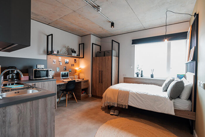 1 Bedroom Block Of Apartments To Rent In Ruby Street, London, SE15