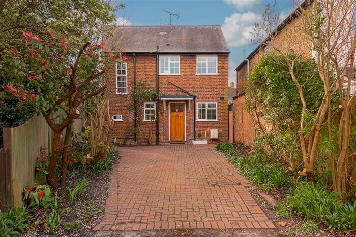 3 Bedroom Detached House To Rent In Norfolk Road, Claygate, Esher, KT10