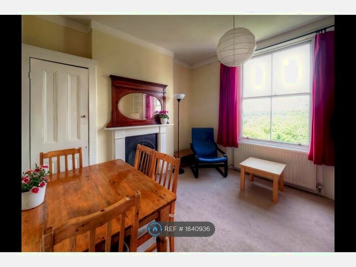 1 Bedroom Flat To Rent In Dartmouth Park Hill, London, NW5