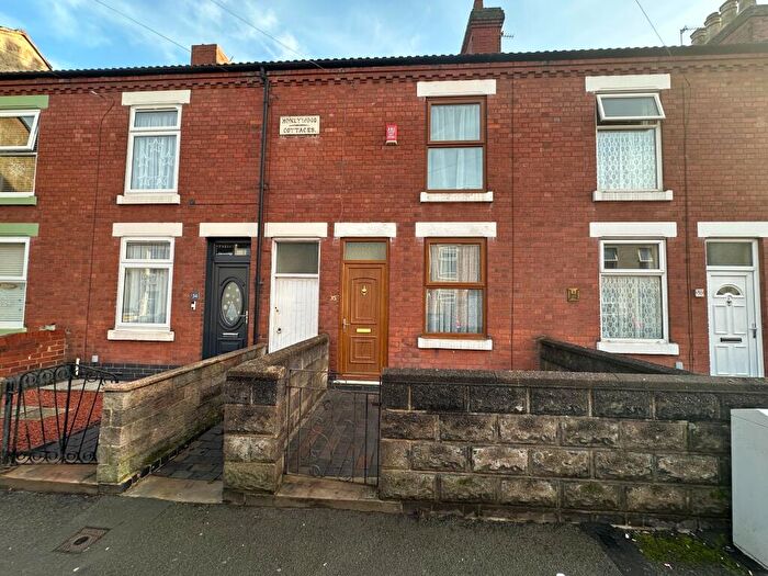 2 Bedroom Terraced House For Sale In Oak Street, Burton-on-Trent, DE14