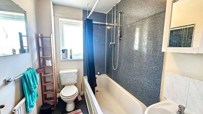 5 Bedroom Terraced House To Rent In Sullivan Close, Colchester, Essex, CO4
