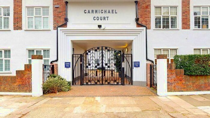 3 Bedroom Flat To Rent In Flat, Carmichael Court, Grove Road, London, SW13