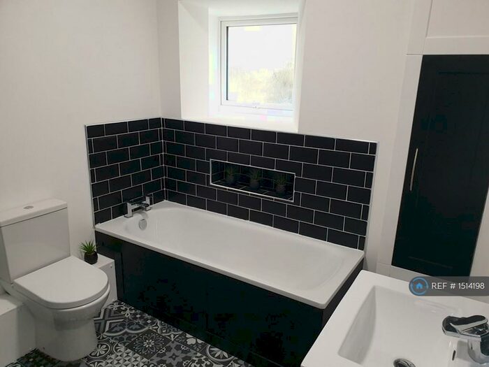 1 Bedroom Flat To Rent In Talbot Green, Talbot Green, CF72