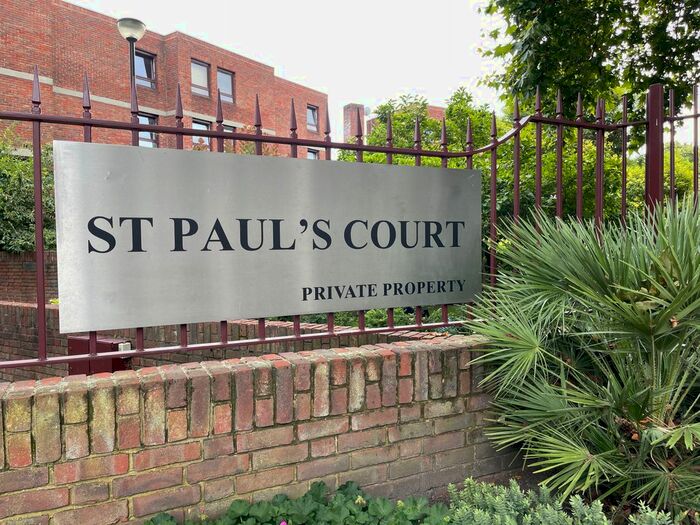 Garage / Parking To Rent In More Close, Hammersmith, London, W14