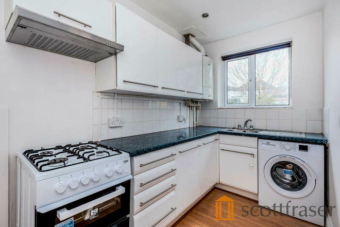 3 Bedroom Apartment To Rent In Copse Lane, OX3