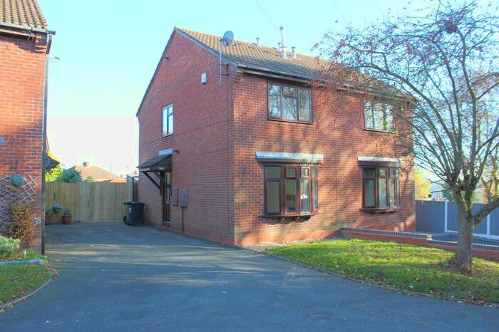 2 Bedroom Semi-Detached House To Rent In Willetts Drive, Halesowen, West Midlands B63