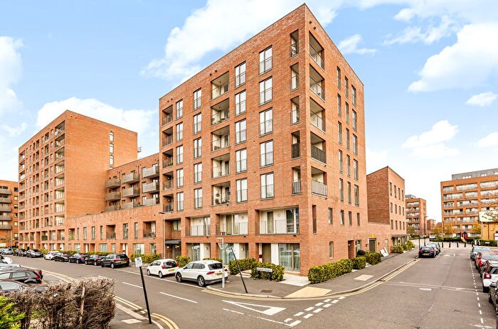 2 Bedroom Flat For Sale In Katie Court, Edwin Street, London, E16