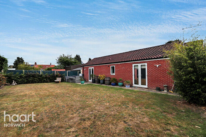 2 Bedroom Bungalow For Sale In Hastings Court, Melton Constable, NR24