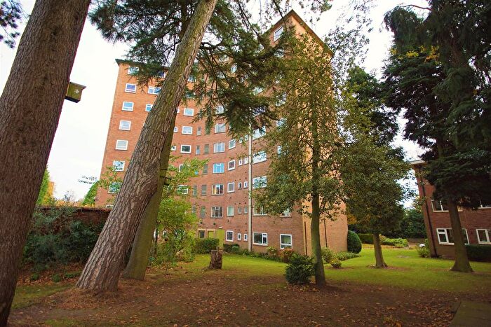 1 Bedroom Flat For Sale In Moseley Court, Moseley, B13