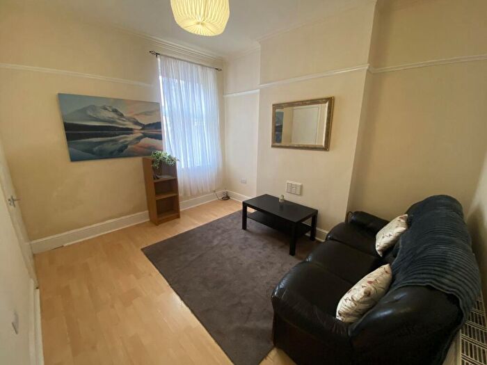 4 Bedroom Terraced House To Rent In Beaconsfield Road, West End, LE3