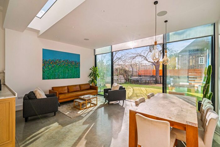 6 Bedroom Detached House For Sale In Ponsonby Road, London, SW15