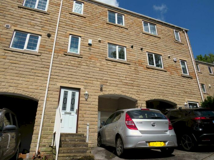 3 Bedroom House To Rent In Fairbanks, Sowerby Bridge, HX6