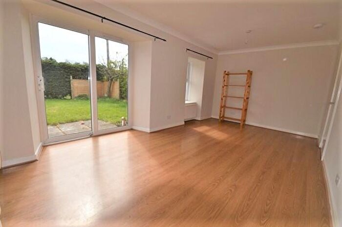 2 Bedroom Cottage To Rent In L – Blackford Avenue, Edinburgh, EH9