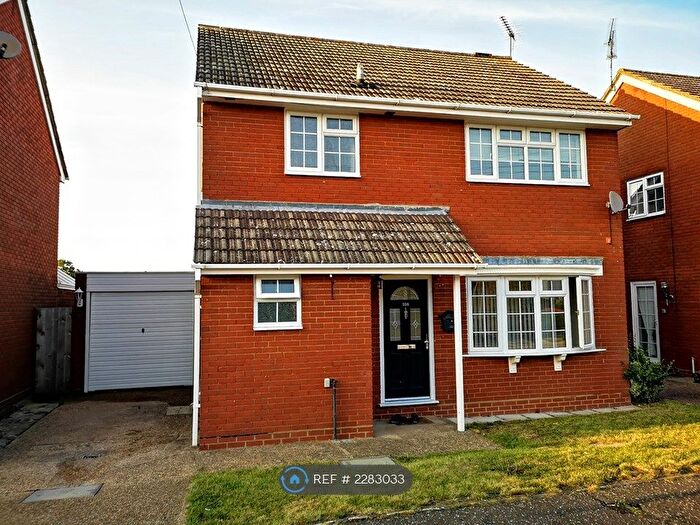 4 Bedroom Detached House To Rent In St Fabians Drive, Chelmsford, CM1