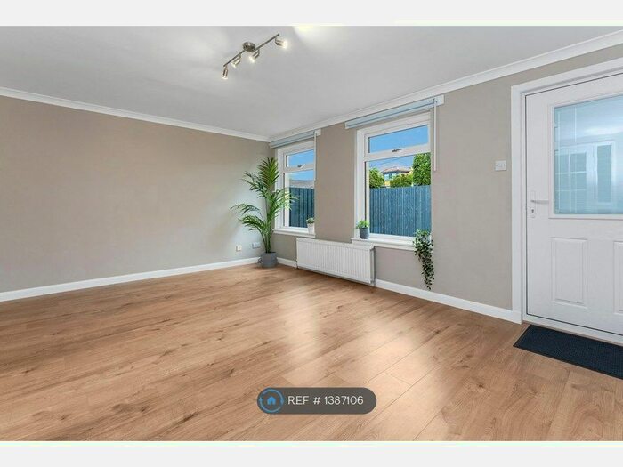 3 Bedroom Terraced House To Rent In Longstone Grove, Edinburgh, EH14