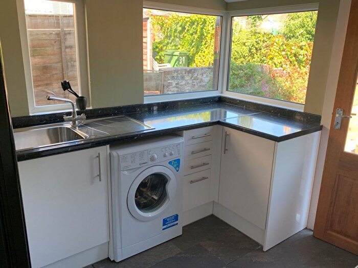 4 Bedroom Detached House To Rent In Jessie Road, Southsea, Hampshire, PO4