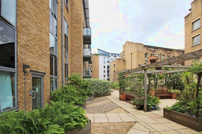 2 Bedroom Flat To Rent In Three Oak Lane, London, SE1