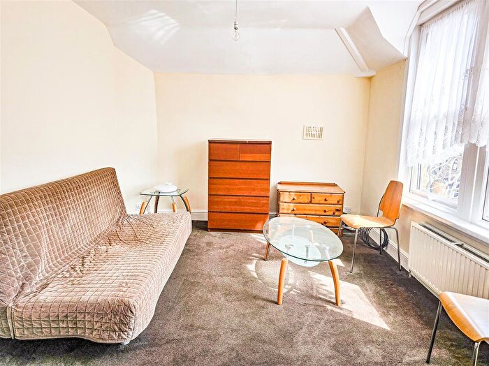 2 Bedroom Property To Rent In Forest Gate, London, E7