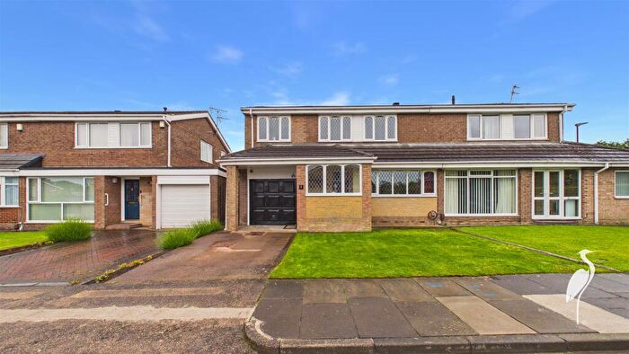 4 Bedroom Semi-Detached House For Sale In Morpeth Drive, Moorside, Sunderland, SR3