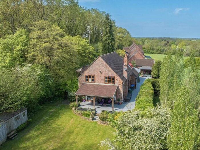 5 Bedroom Detached House For Sale In Yarningale Common, Nr. Claverdon, CV35