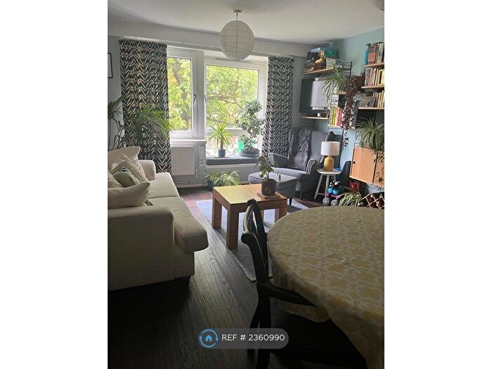 1 Bedroom Flat To Rent In Highbury Grange, London, N5