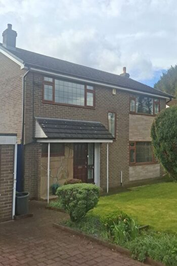 4 Bedroom Detached House For Sale In Westleigh Way, Shipley, BD17