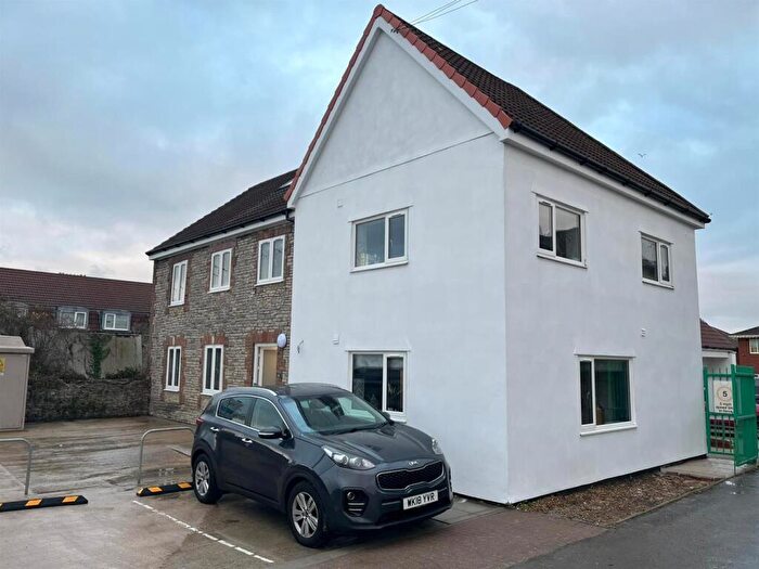 2 Bedroom Detached House To Rent In Gloucester Road, Bristol, BS34