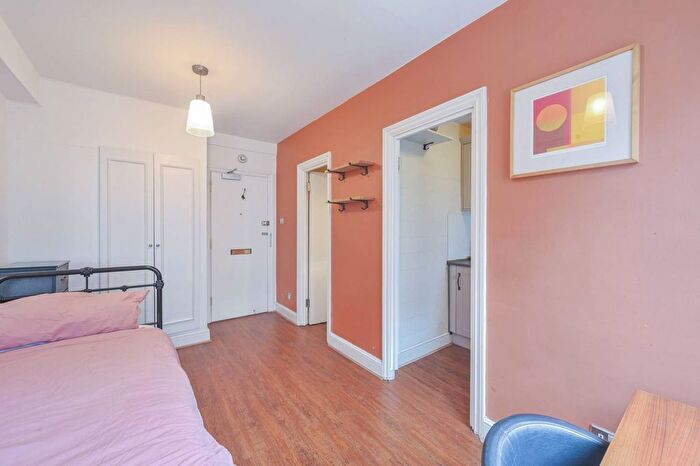 Studio To Rent In Sloane Avenue, Chelsea, London, SW3