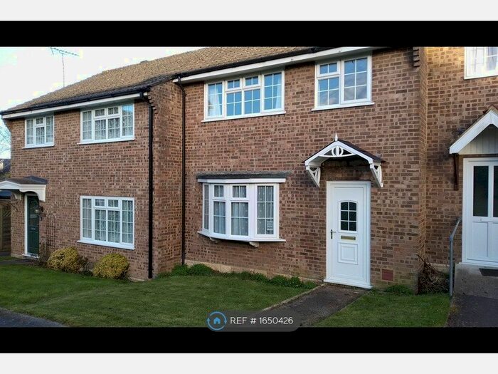 3 Bedroom Terraced House To Rent In Barnes Close, Sturminster Newton, DT10