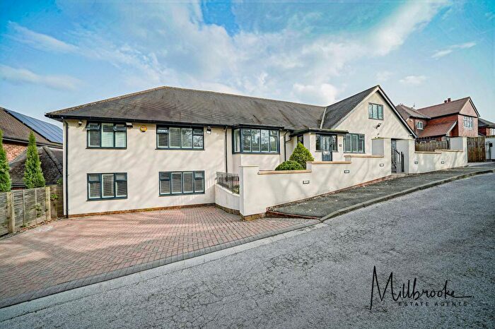 5 Bedroom Detached House For Sale In The Mount, Walkden Road, Worsley, Manchester, M28