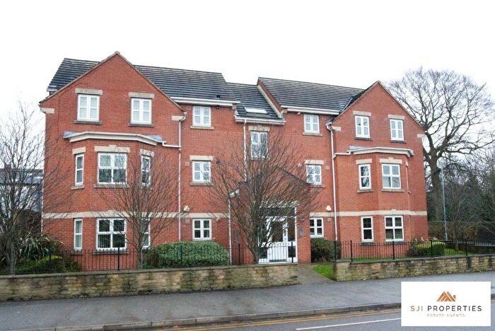 2 Bedroom Flat For Sale In Limestone Rise, Mansfield, Nottinghamshire, NG19