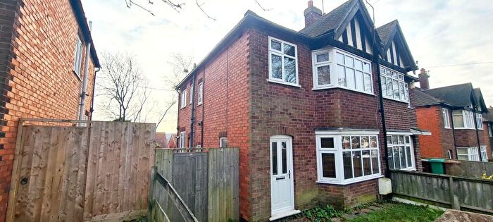 3 Bedroom Semi-Detached House To Rent In Perry Road, Basford, Nottingham, NG5