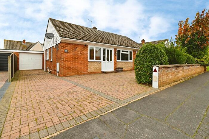 3 Bedroom Bungalow To Rent In Hubbard Close, NR18