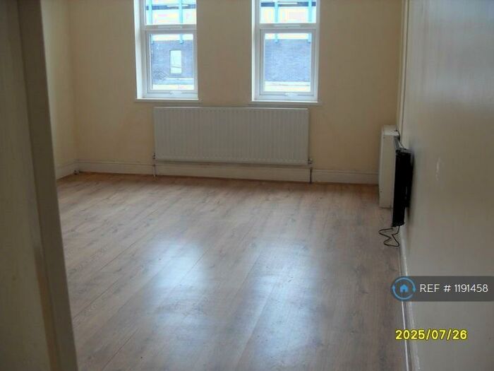 2 Bedroom Flat To Rent In Alcester Road South, Birmingham, B14