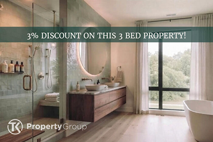 3 Bedroom Apartment For Sale In Manchester, () Salford, M5