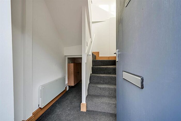 1 Bedroom Flat To Rent In , Victoria Street, CW12