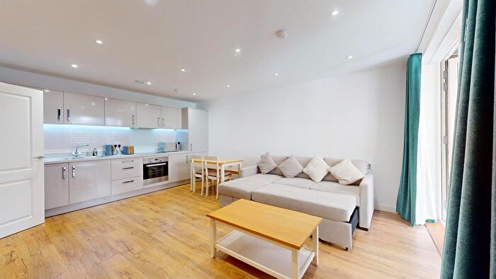 1 Bedroom Flat To Rent In Mahindra Way, Beckton, London, E6