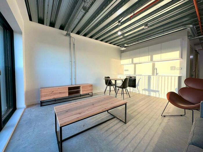 1 Bedroom Flat To Rent In Happy Walk, Leeds, West Yorkshire, LS9